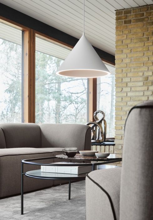 Nahaufnahme des Woud Tint Rug Teppichs 90x140 cm in einem modern eingerichteten Wohnzimmer.