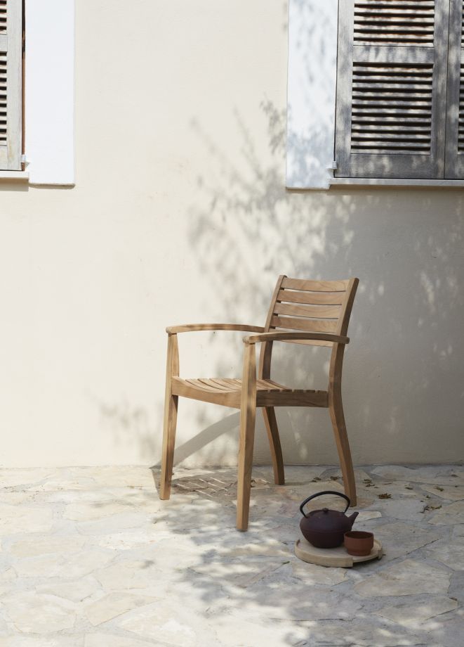 Ballare Chair Stuhl von Skagerak by Fritz Hansen, Teakholz Gartenstuhl mit Armlehne für den Außenbereich.