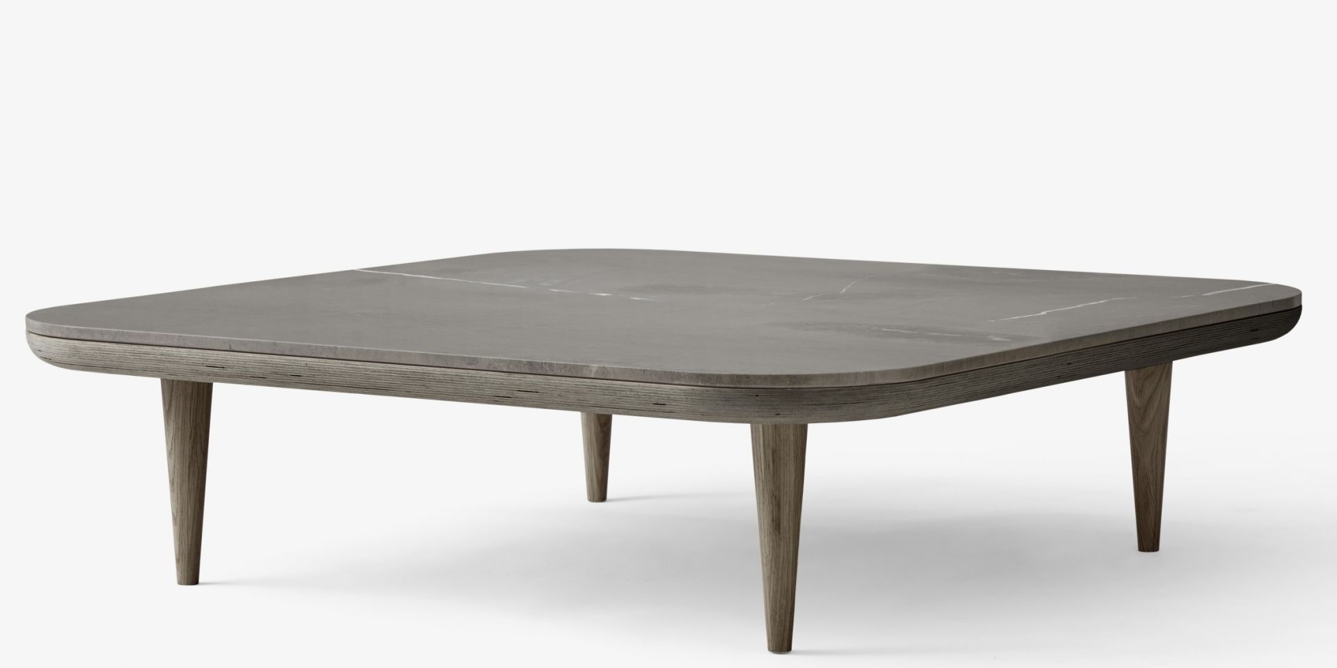 Fly Table Couchtisch von AndTradition, quadratisch, graue Marmorplatte und Holzgestell, modernes Möbeldesign.
