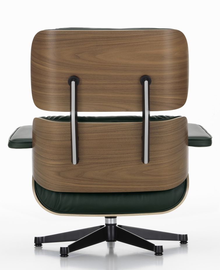 Rückansicht des Eames Lounge Chair Sessels mit grünem Leder und Walnussholz, Designklassiker von Vitra.