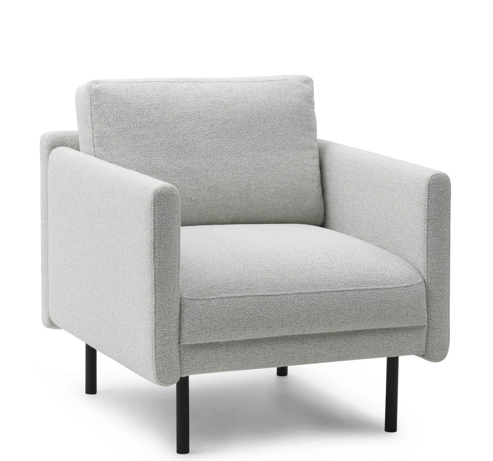 Rar Lounge Chair Sessel von Normann Copenhagen in hellgrauem Bouclé-Stoff und schwarzen Füßen.