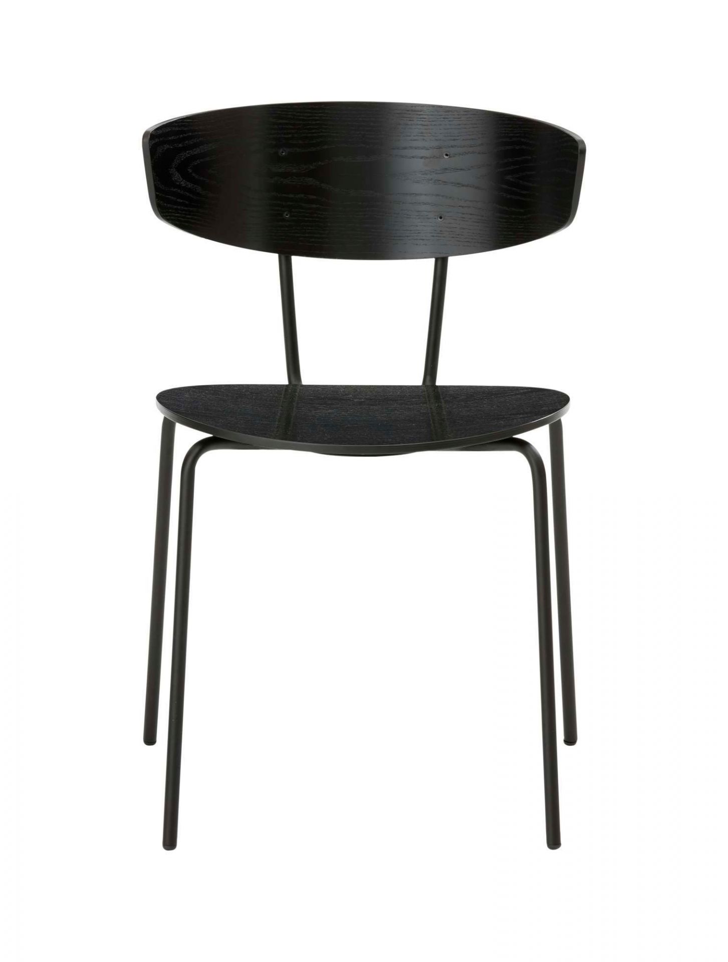 Schwarzer Herman Chair Stuhl von Ferm Living mit Holz-Sitzfläche und filigranem Metallgestell.
