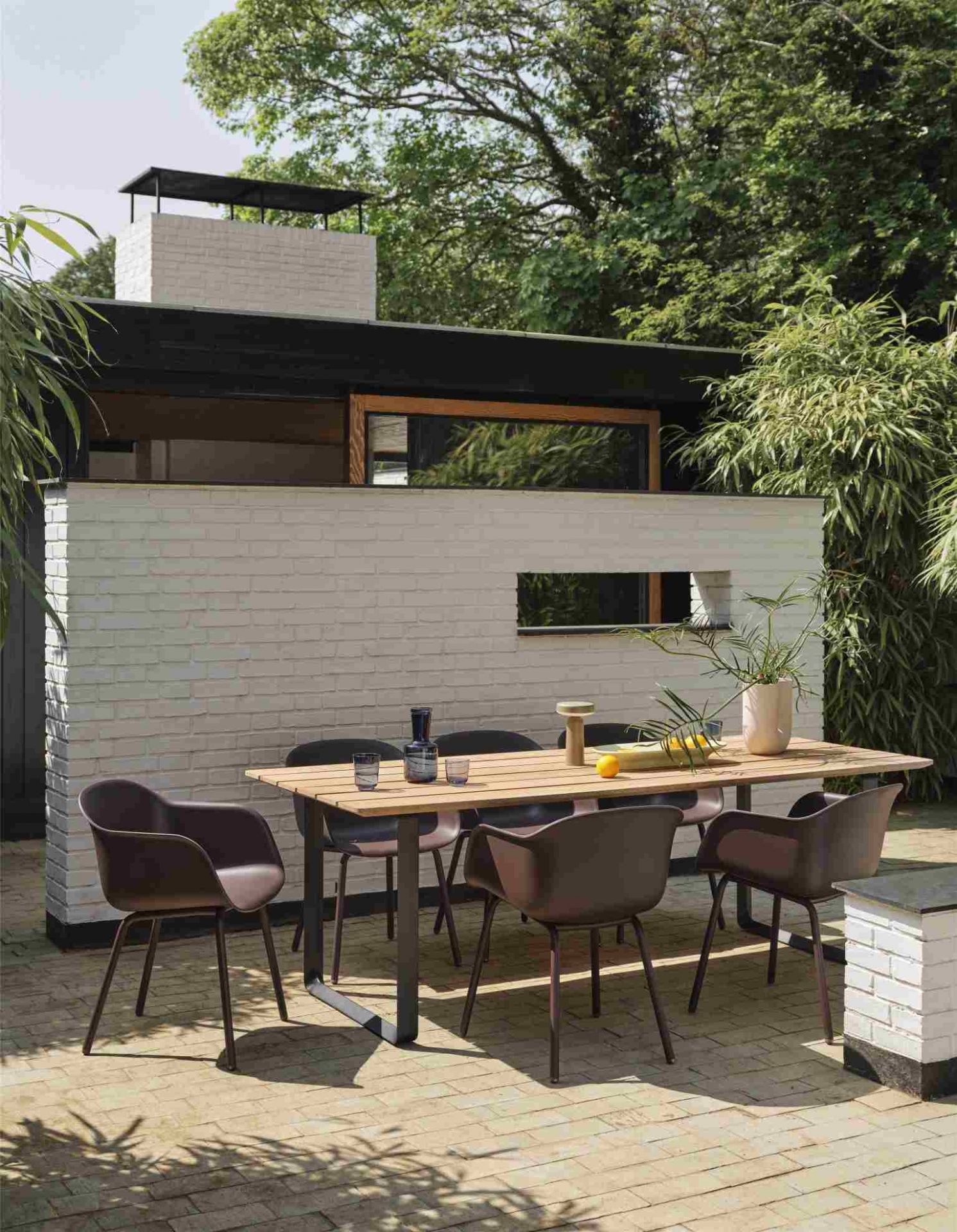Kink-vaas H 26,3 cm Muuto Dieprood