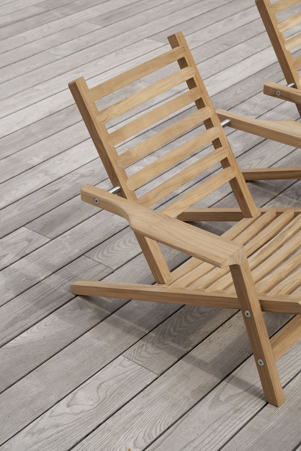 AH603 Teak Sonnenstuhl von Carl Hansen & Søn, Gartenmöbel aus Holz für Terrasse.