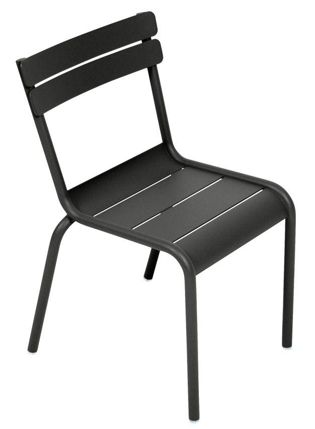 Luxembourg Kinderstuhl von Fermob, anthrazitfarbener Metallstuhl für den Außenbereich, modernes Design mit Lattenmuster.