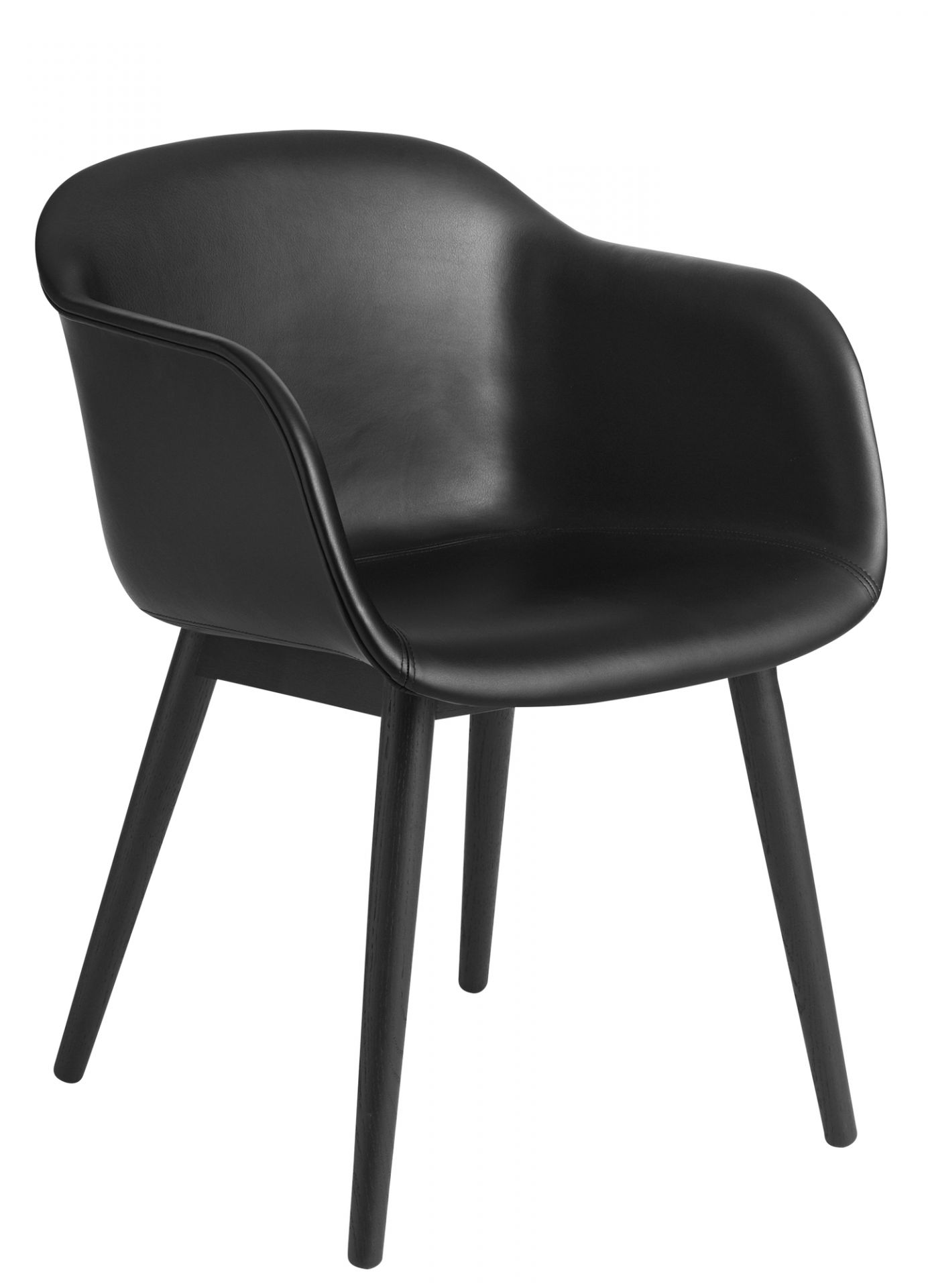 Schwarzer Fiber Armchair von Muuto mit Holzbeinen, moderner Sessel für Wohnzimmer und Büro.