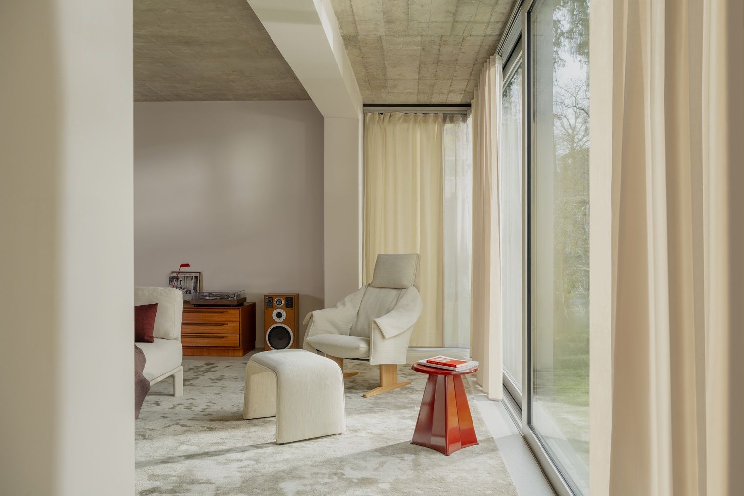 Bascule Fauteuil met hoge rugleuning en bank Vitra