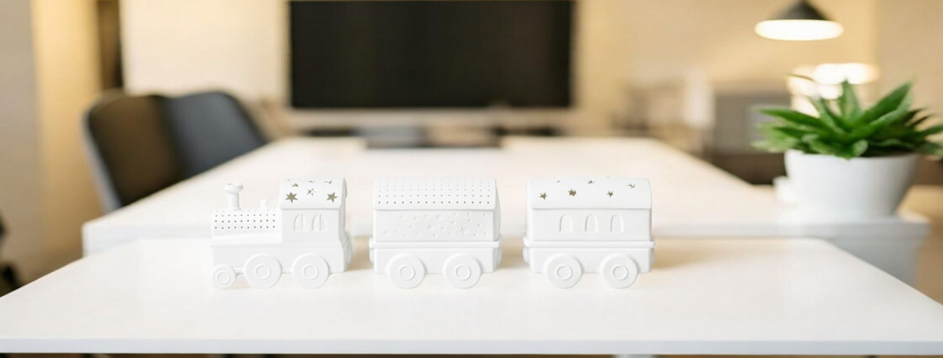 LED Lichtzug Set Räder, dekorative Eisenbahn aus Porzellan mit Sternen, Kinderzimmer Dekoration.