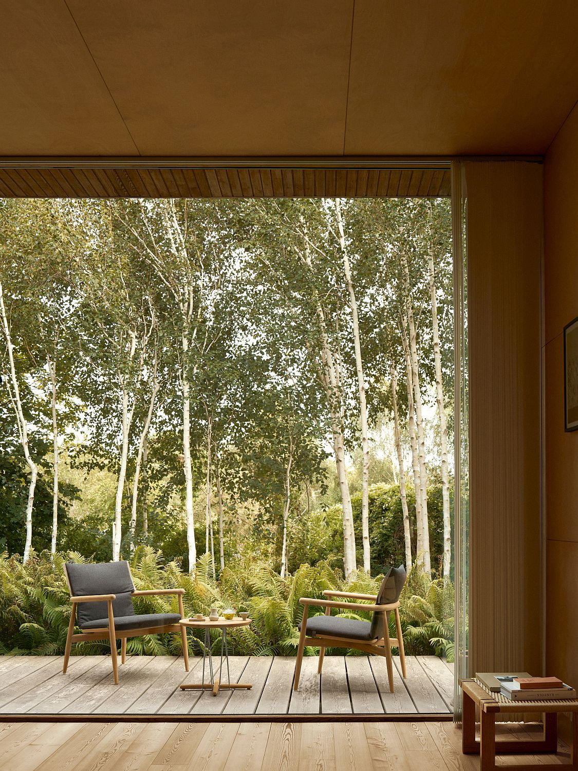 Embrace Outdoor Lounge Chair stoel met kussens van Carl Hansen & Søn