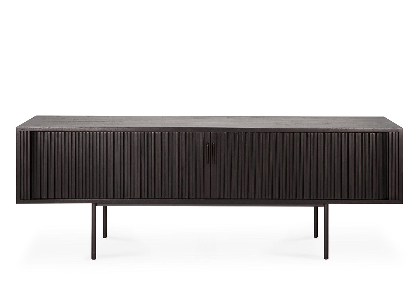 Schwarze Ethnicraft TV Anrichte "Roller Max" aus Teakholz mit zwei Türen und geriffelter Front.