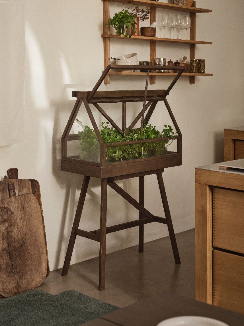 Greenhouse-kas Design House Stockholm donker essenhout