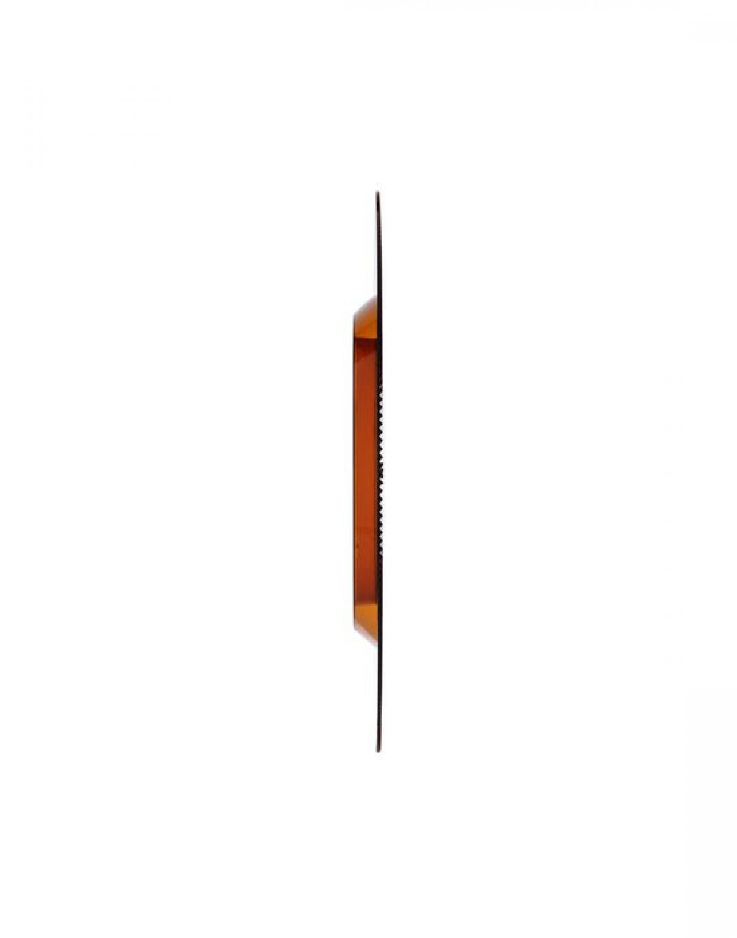 Seitenansicht des All Saints Spiegels von Kartell, ein Design-Wandspiegel mit plissiertem Rahmen.