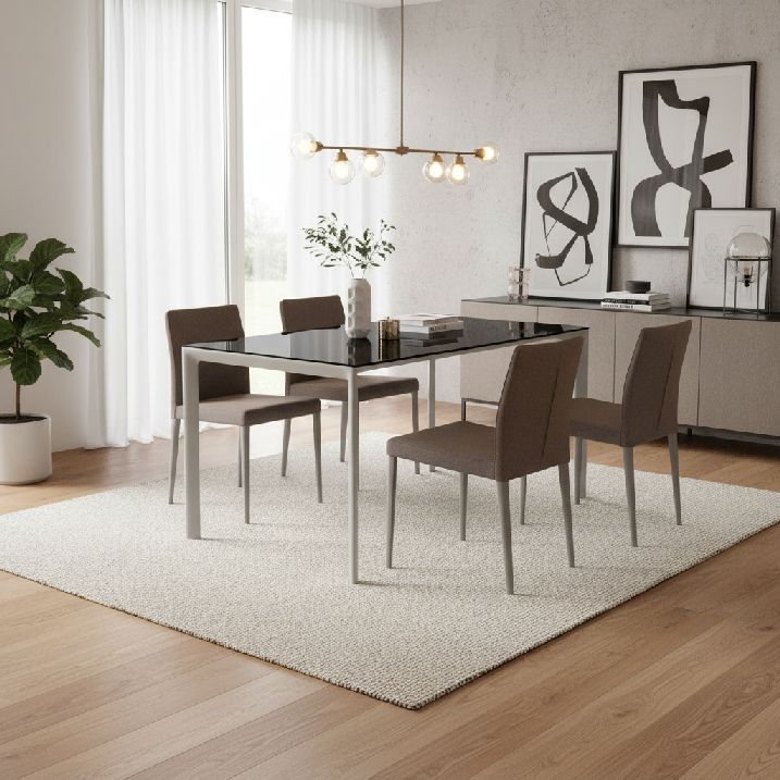 Maki-eettafel van KRISTALIA