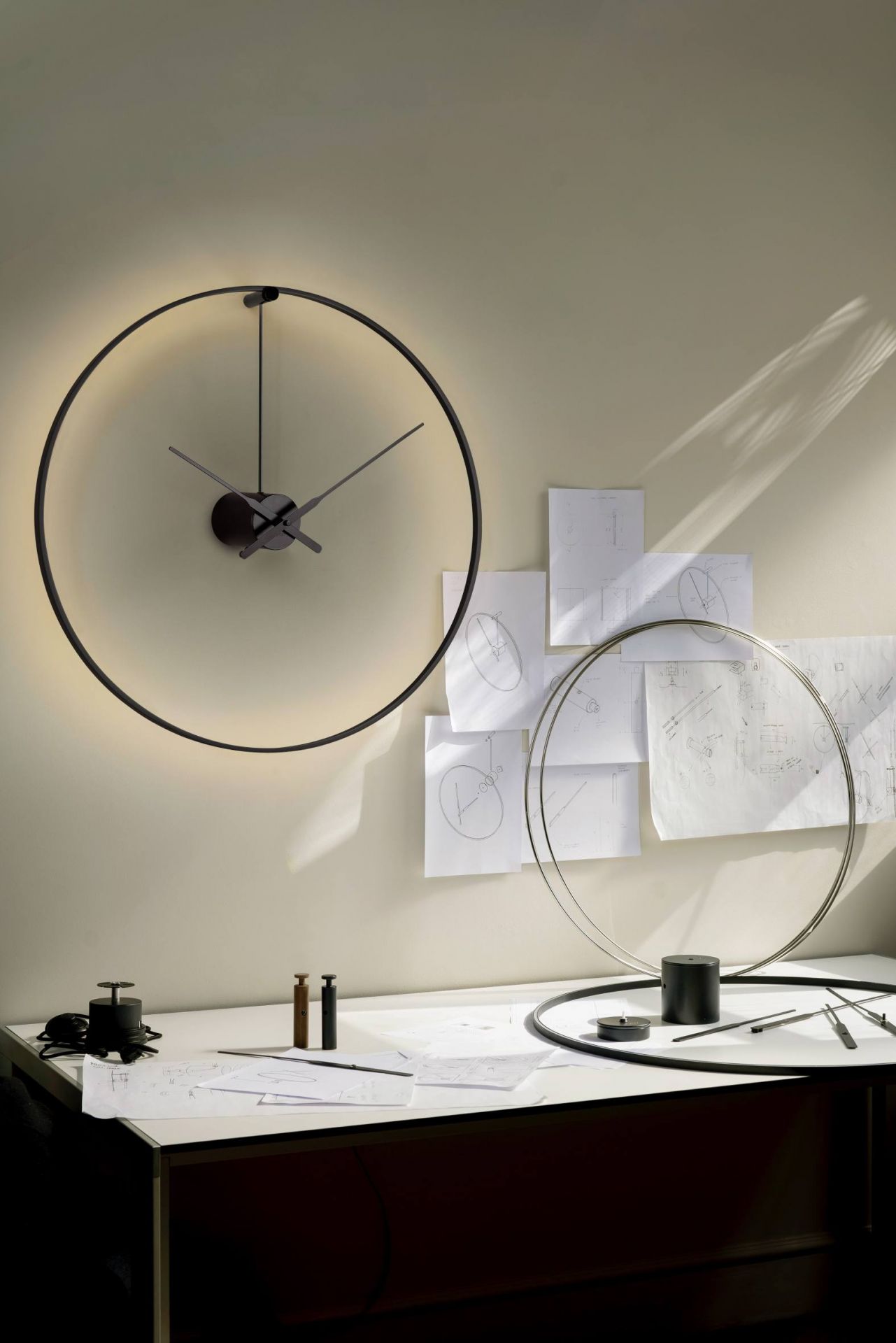 Ombra Clock wandklok van nomon