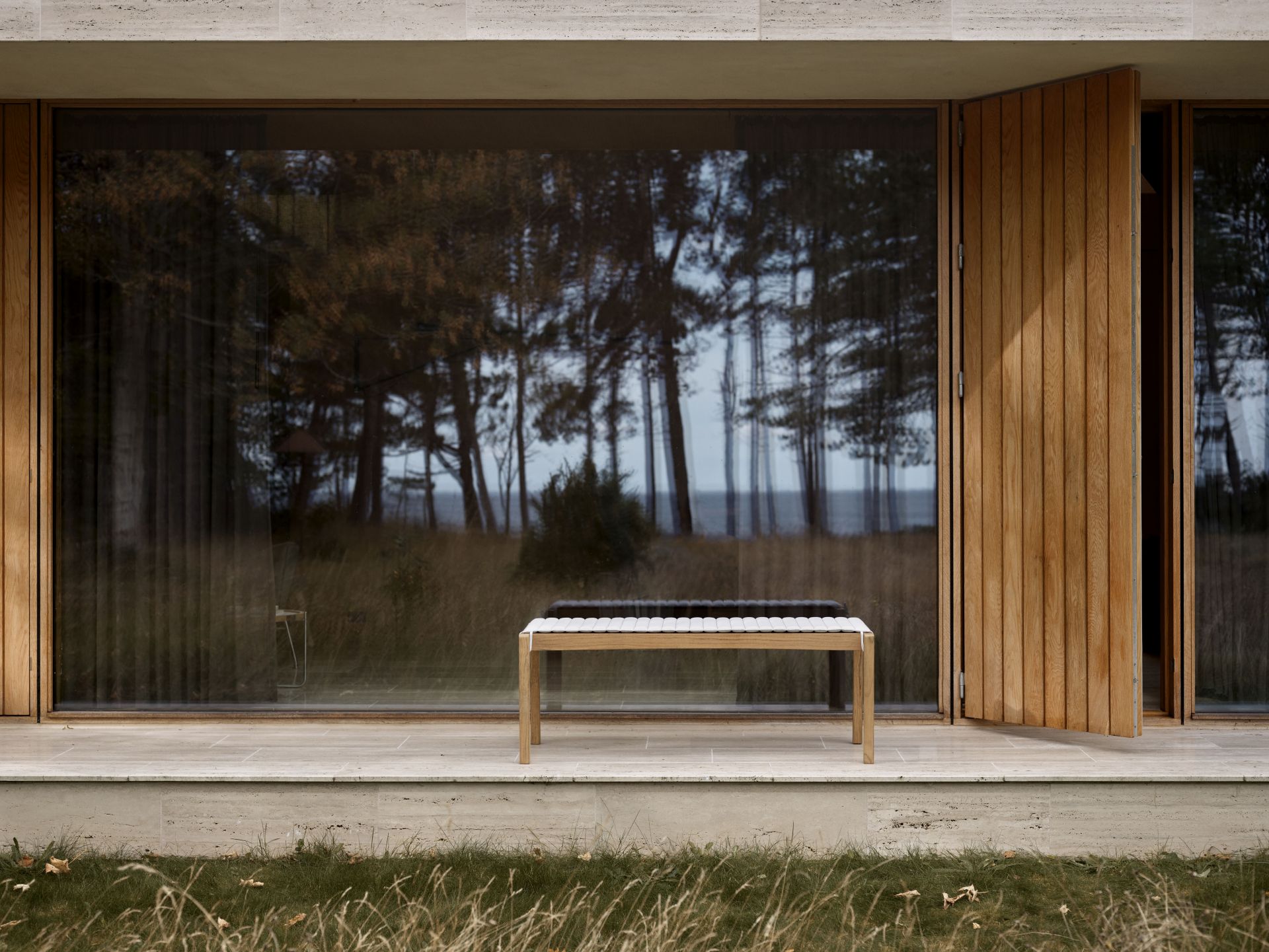 CU AH912 Kissen für AH912 Tisch/Bank von Carl Hansen & Søn im Außenbereich.