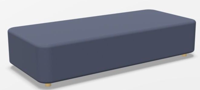 Blaues Mezza Sitzelement von Cascando mit abgerundeten Ecken und kleinen Holzfüßen auf weißem Hintergrund.