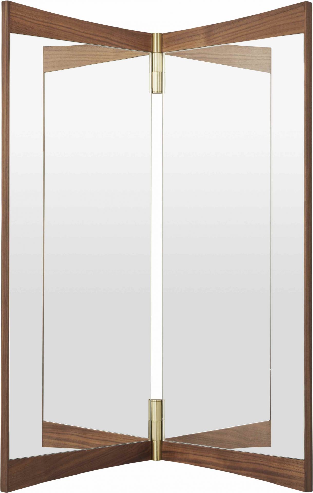 Vanity Wall Mirror 2 Wandspiegel von Gubi mit Holzrahmen und Messingdetails, geöffneter Zustand.