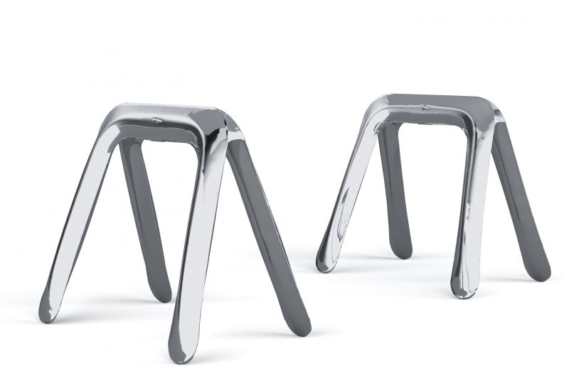 Zwei silberne Kozka Tischgestelle von Zieta, moderne Designermöbel für Esstische oder Schreibtische.