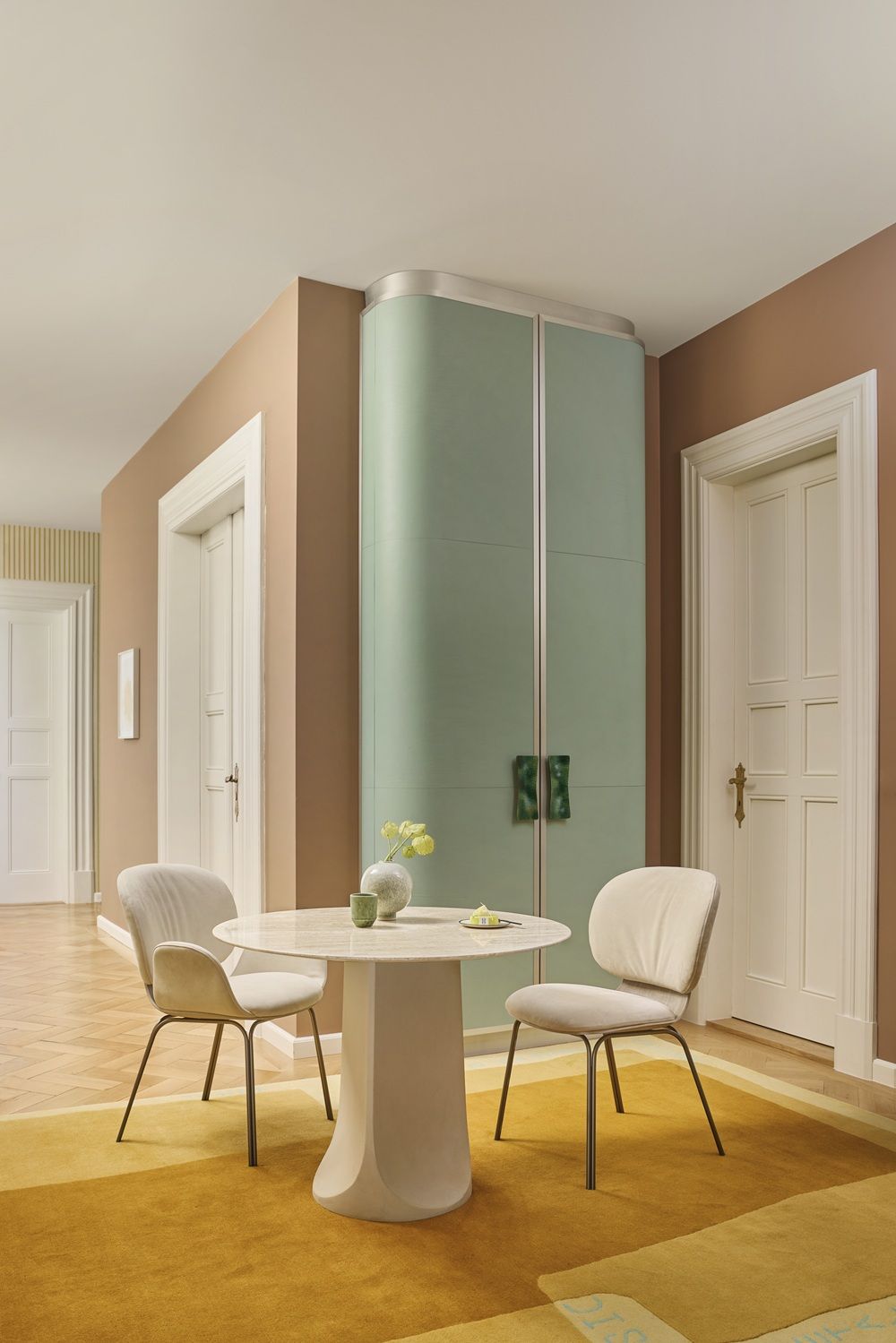 Ivy Armchair Armstoel Freifrau Manufaktur