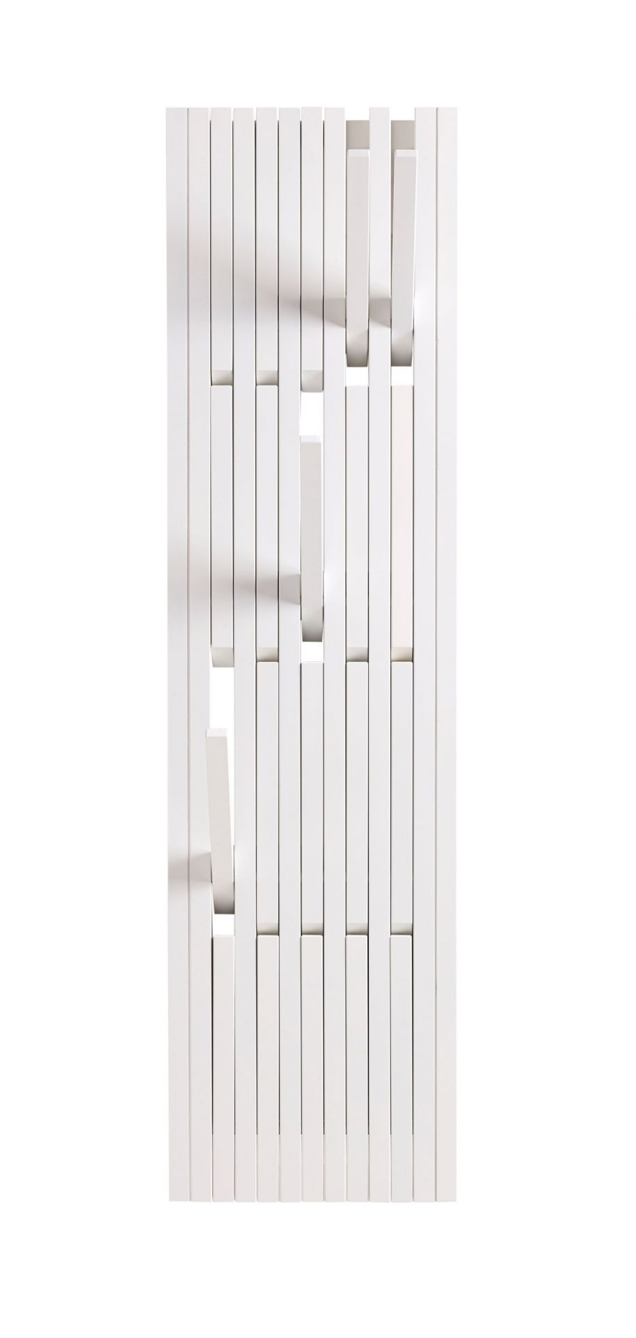 Piano Wandgarderobe klein, Buche weiß lackiert. Moderne Garderobenleiste mit ausklappbaren Haken.