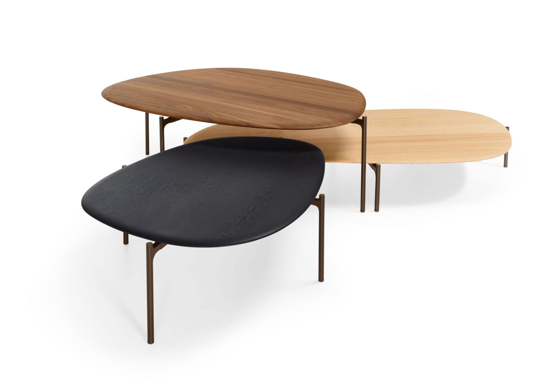 Ishino Wood Table Beistelltisch von Walter Knoll in verschiedenen Holzfarben, modernes Design für Wohnzimmer.