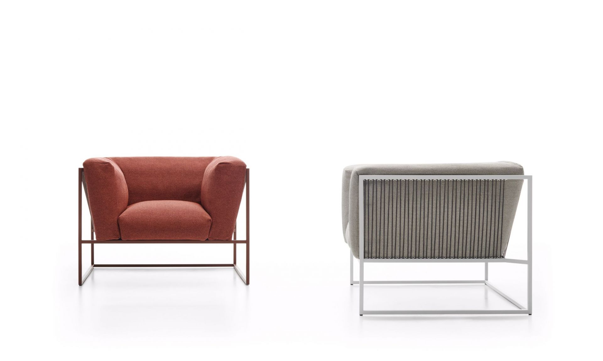 Arpa Sessel von MDF Italia, Outdoor-Möbel mit modernem Design, Vorder- und Rückansicht auf weißem Hintergrund.