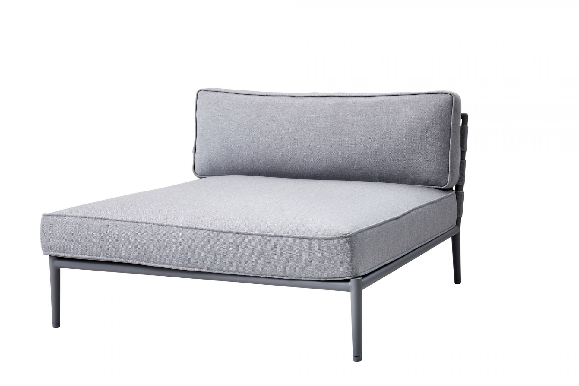 Graues Conic AirTouch Daybed Modul von Cane-Line für den Außenbereich. Gartenmöbel mit Polster.