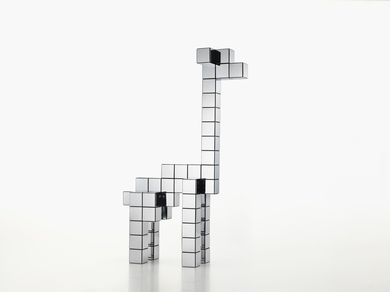 Panton Cubes Giraffe Chrome Sculptuur Vitra