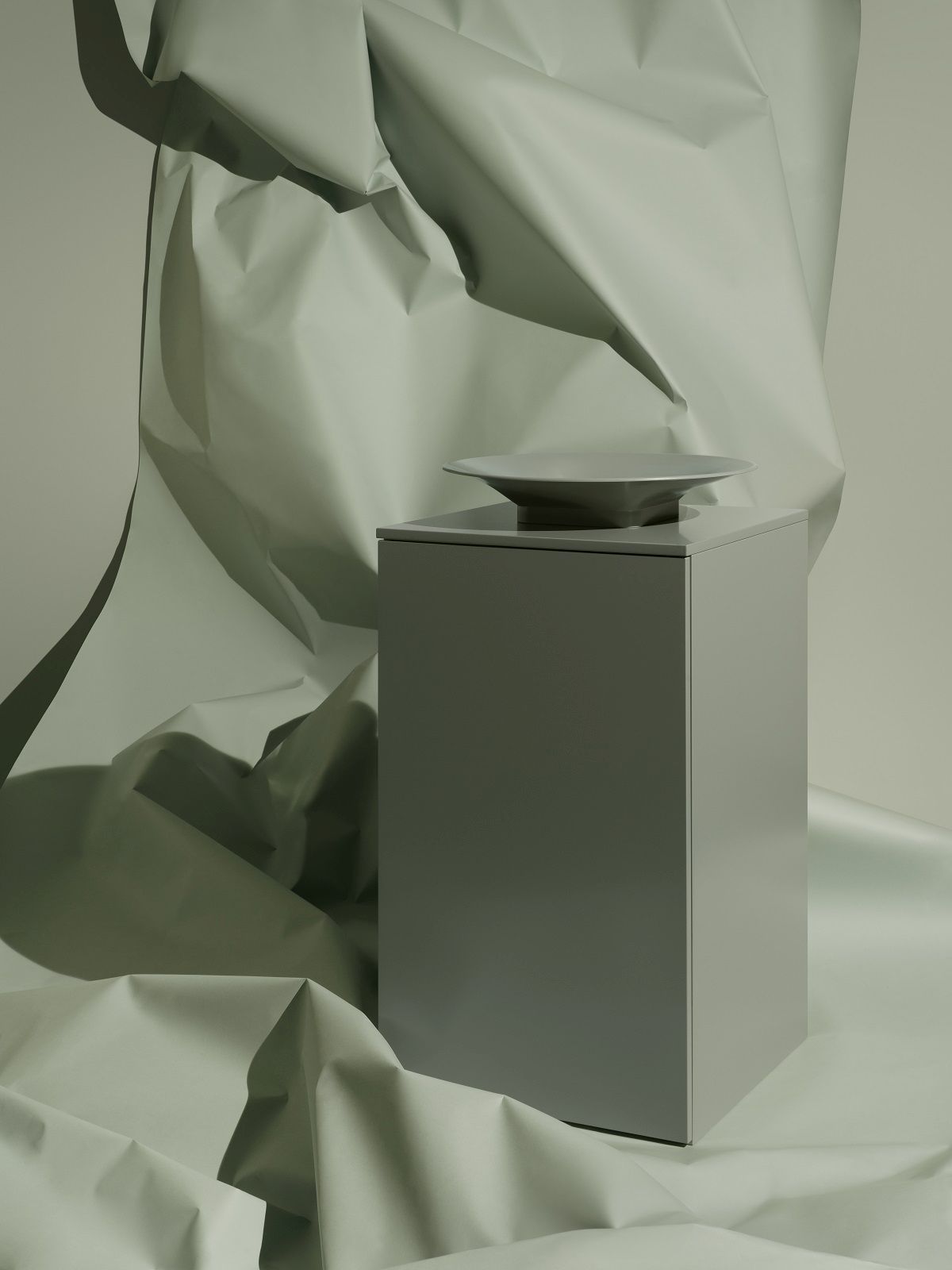 Exhibit Bin Mülleimer von Mizetto für die Mülltrennung, minimalistisches Design in Grün, Studioaufnahme.