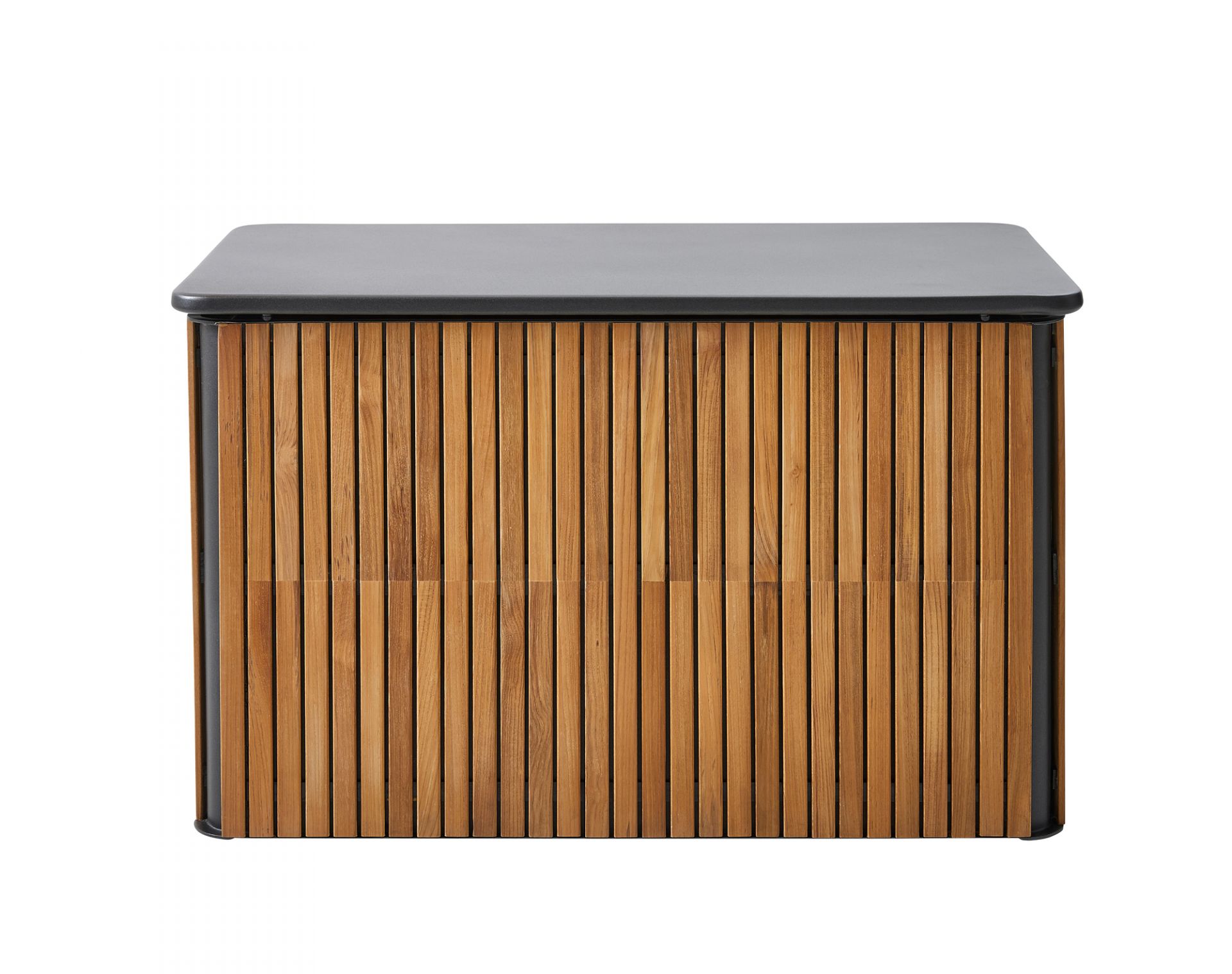 Combine Kissentruhe von Cane-Line, kleine Ausführung. Gartenbox aus Teakholz mit grauem Deckel.