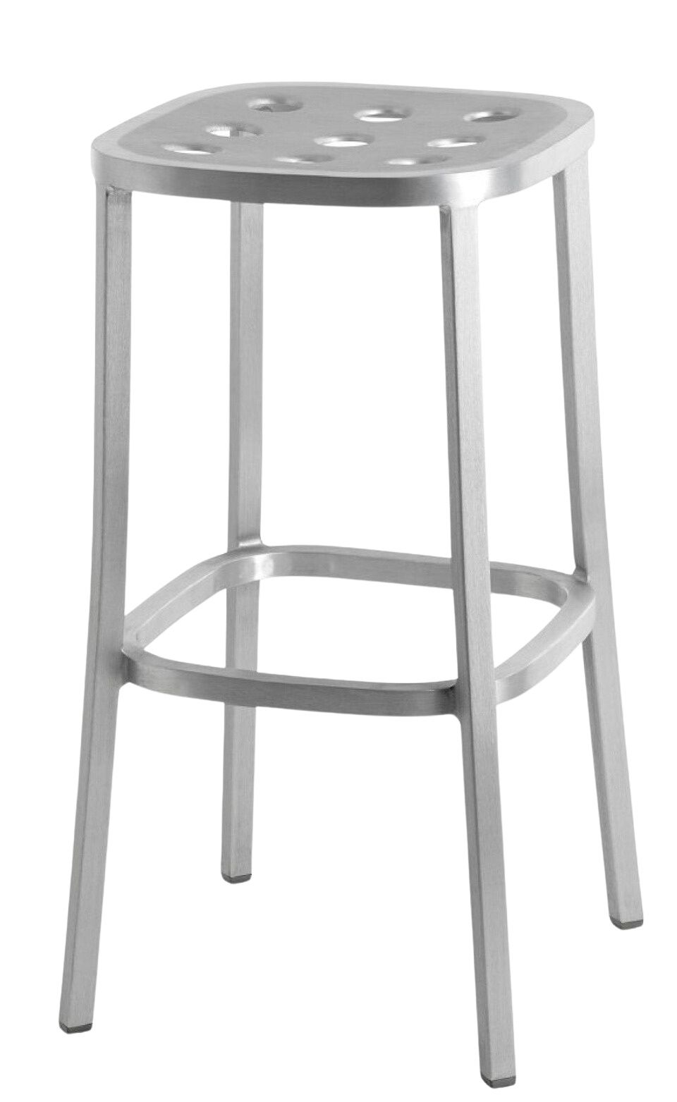 Bild eines silbernen Emeco 1 Inch Barhockers aus Aluminium mit Löchern in der Sitzfläche.