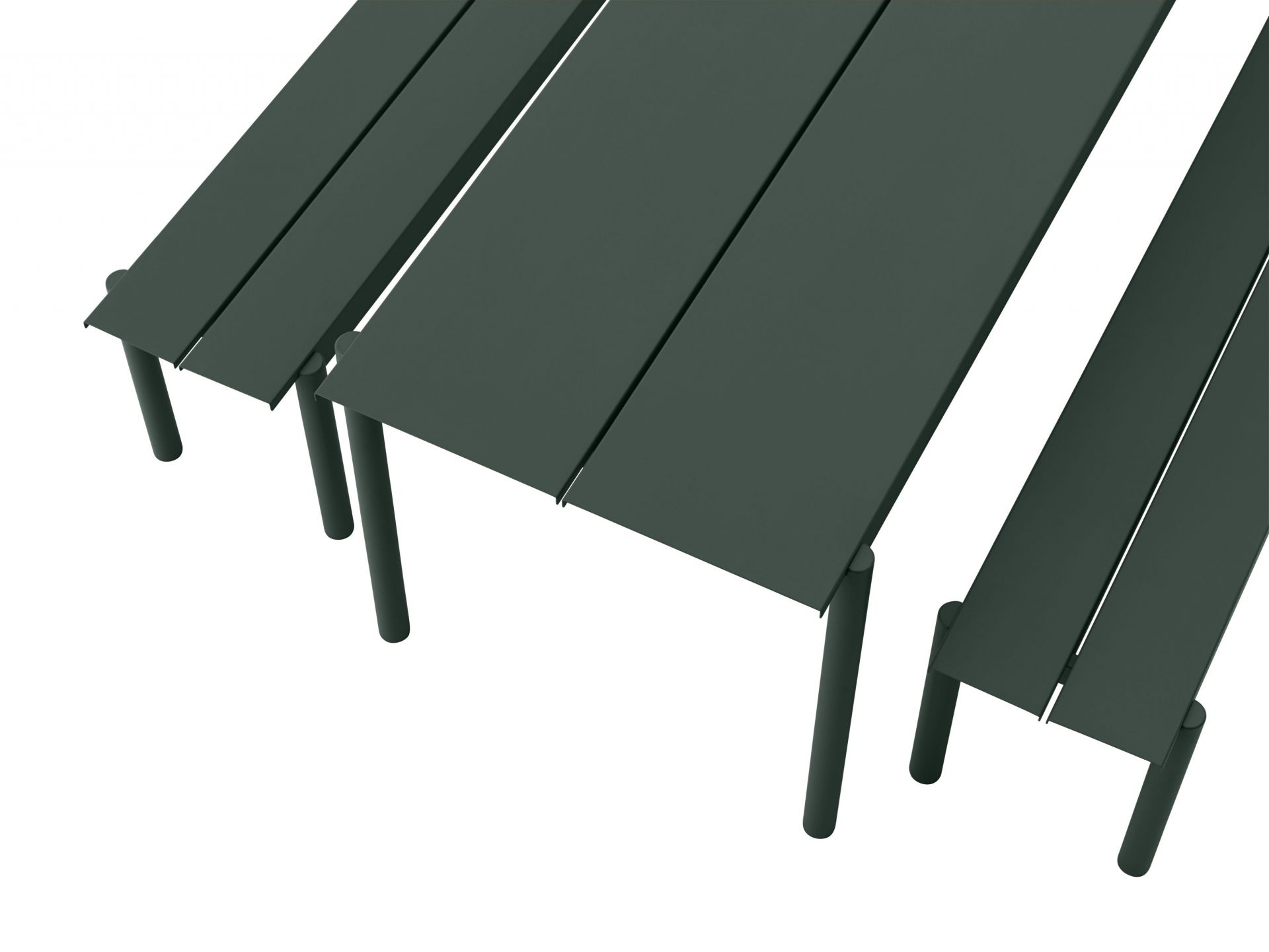 Detailaufnahme des grauen Muuto Linear Steel Outdoor Tischs (200x75 cm) mit Lattenstruktur und zylindrischen Beinen.