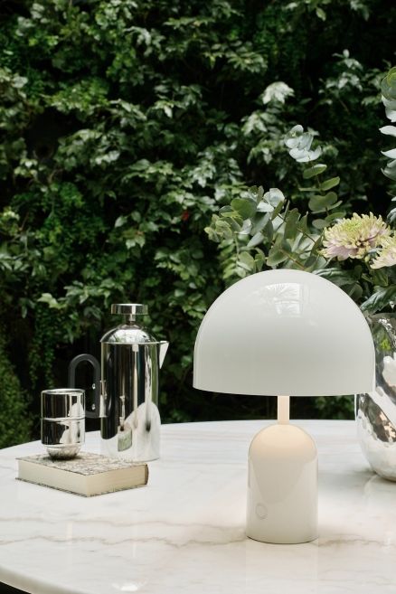 Bell draagbare LED-tafellamp / acculamp / tafellamp van Tom Dixon