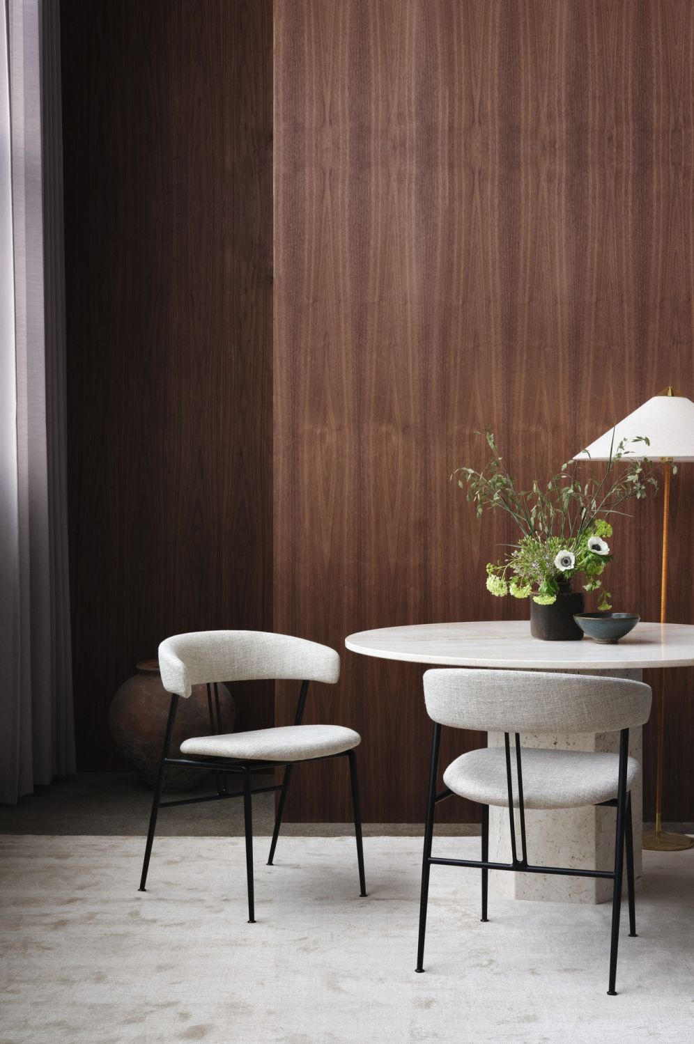 Epic ronde eettafel van Gubi