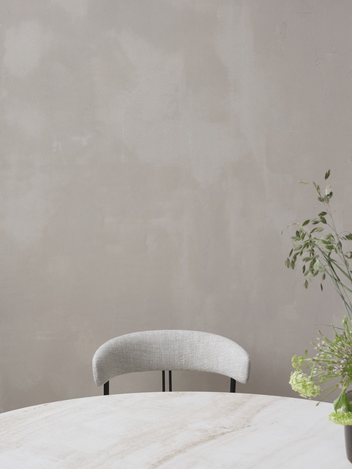 Epic ronde eettafel van Gubi