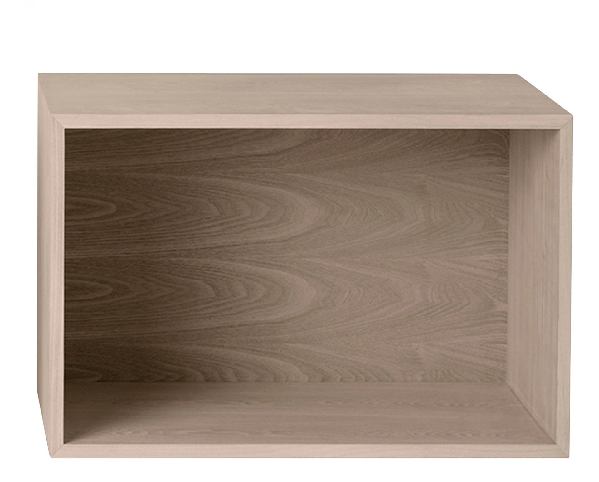 Nahaufnahme eines Muuto Stacked Storage System 2.0 Moduls in Esche, modernes Regalsystem für Wohnzimmer und Büro.