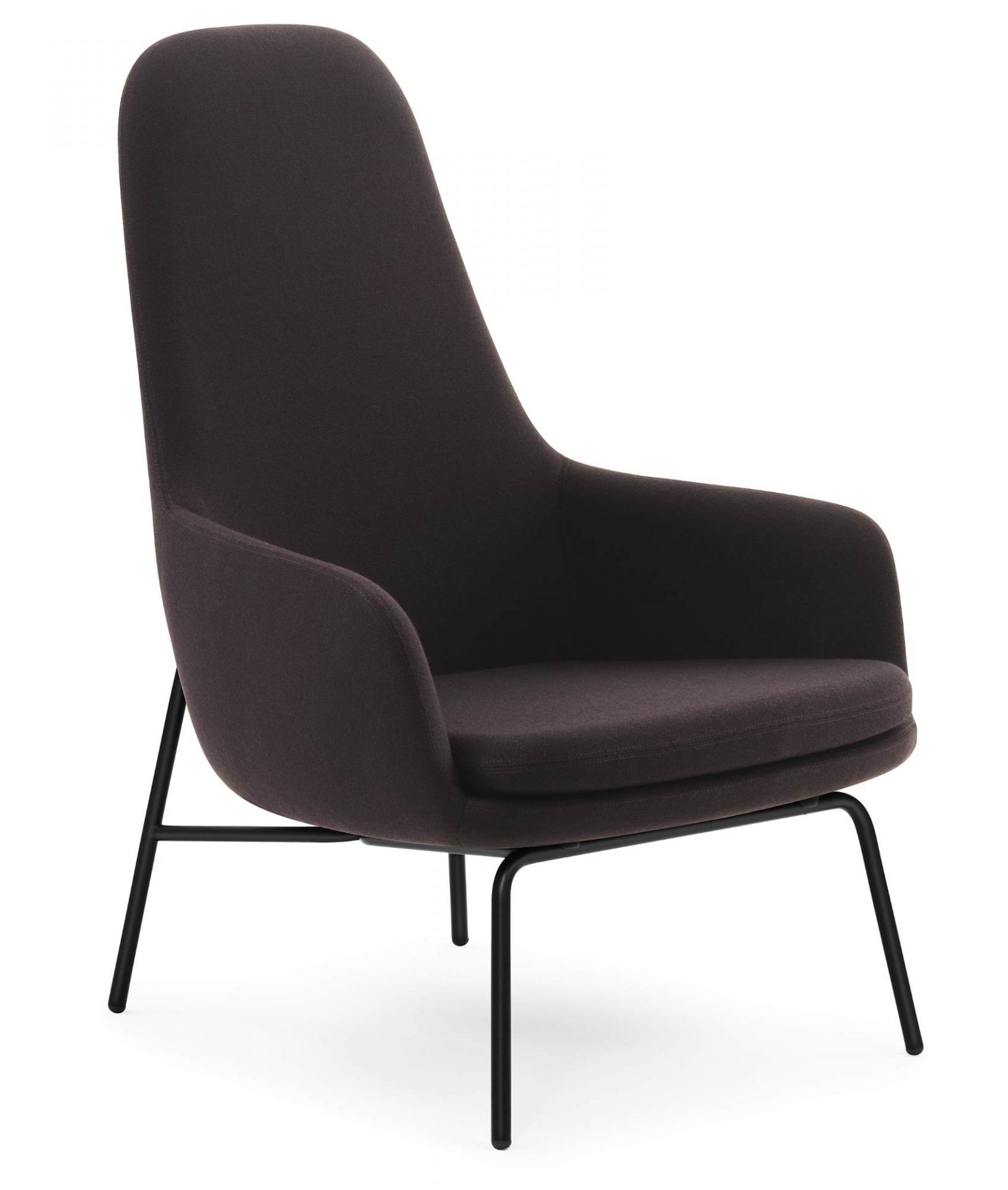Era Lounge Chair von Normann Copenhagen, hoch, in dunklem Stoff und schwarzem Metallgestell.