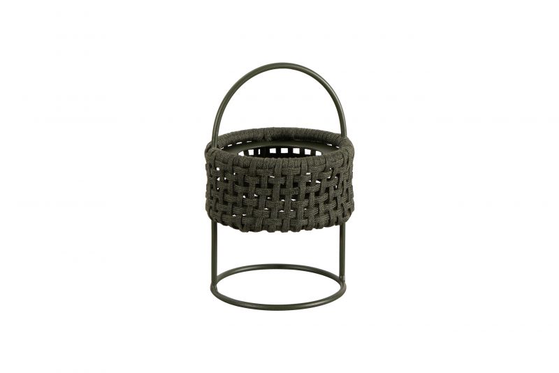 Taupefarbene Illusion Outdoor Lampe von Cane-Line, geflochtenes Design mit Tragegriff. Gartenlampe für stimmungsvolle Beleuchtung.