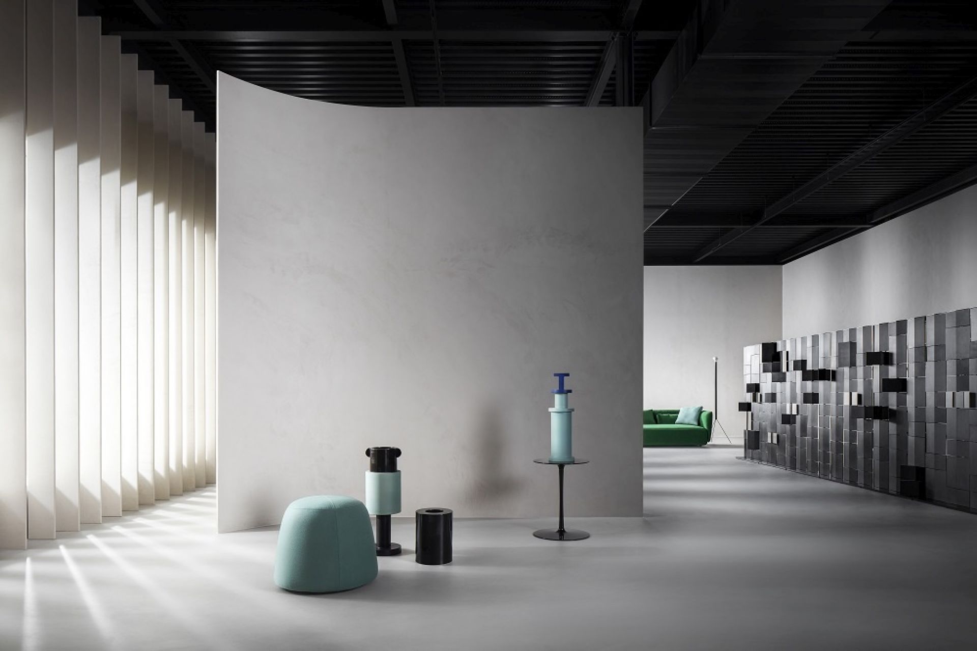 Divide It Raumteiler von MDF Italia: Moderner Raumteiler aus drei Modulen in minimalistischem Design.