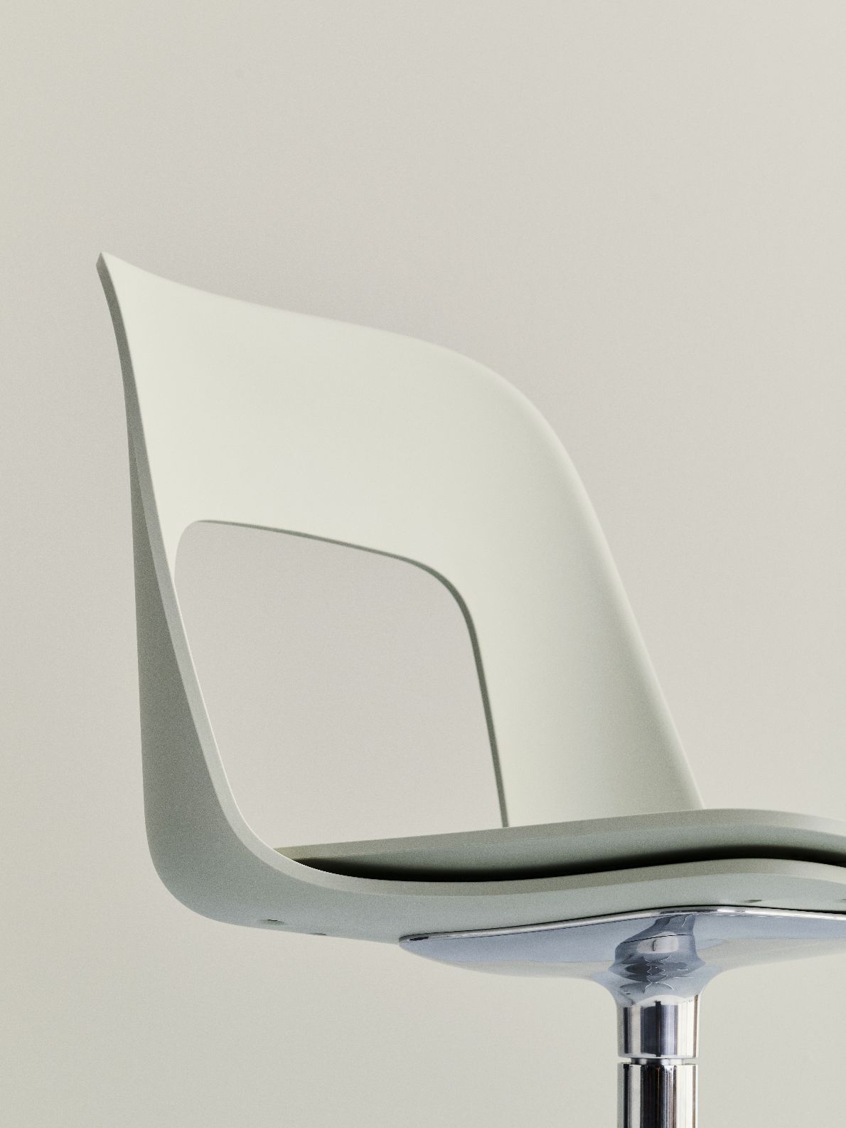 Layout Side Chair 131 stoel met vierpotig draaivoet van Hay