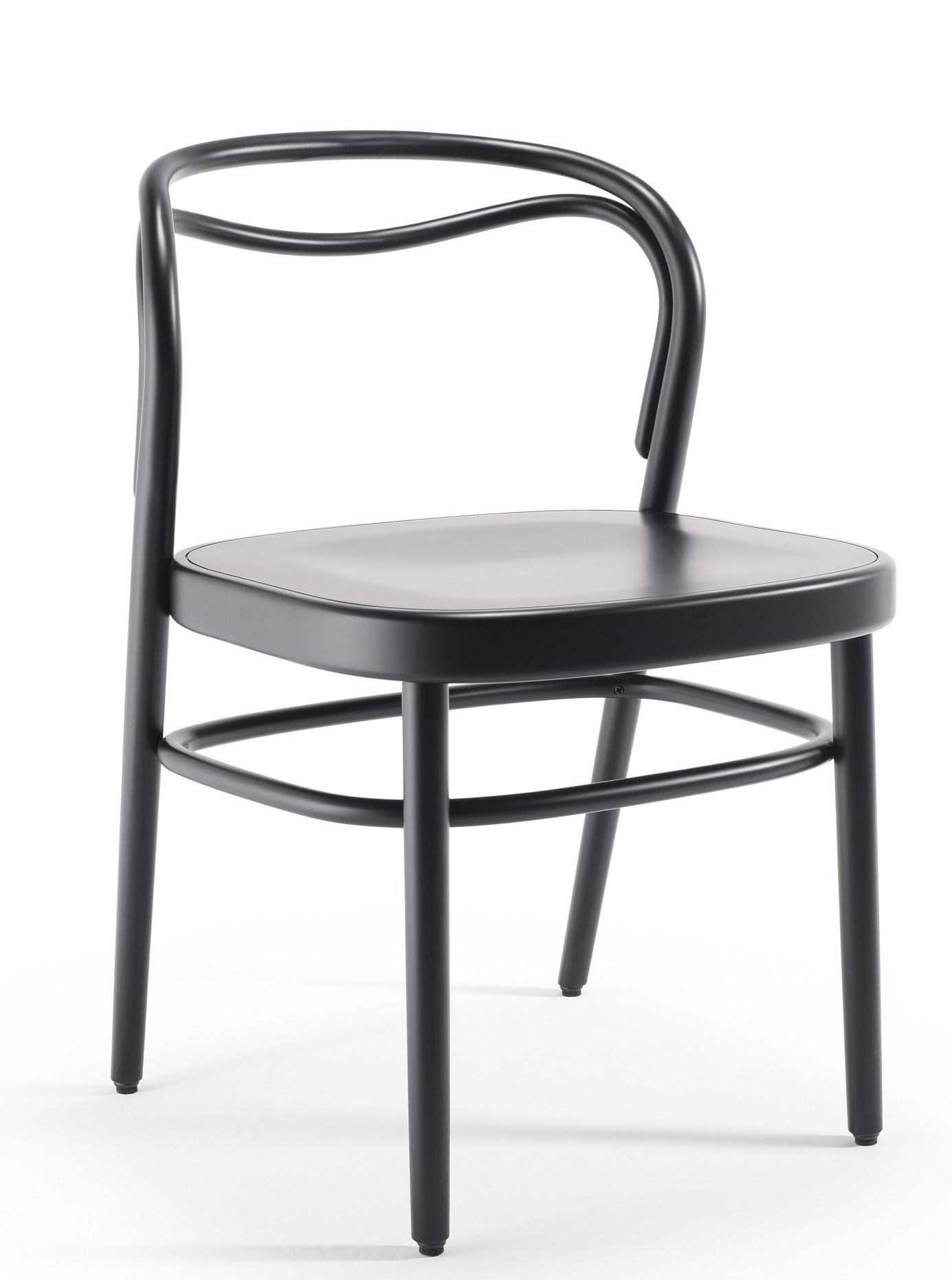 Schwarzer Beaulieu Stuhl von Wiener GTV Design mit gebogener Rückenlehne und minimalistischem Design.