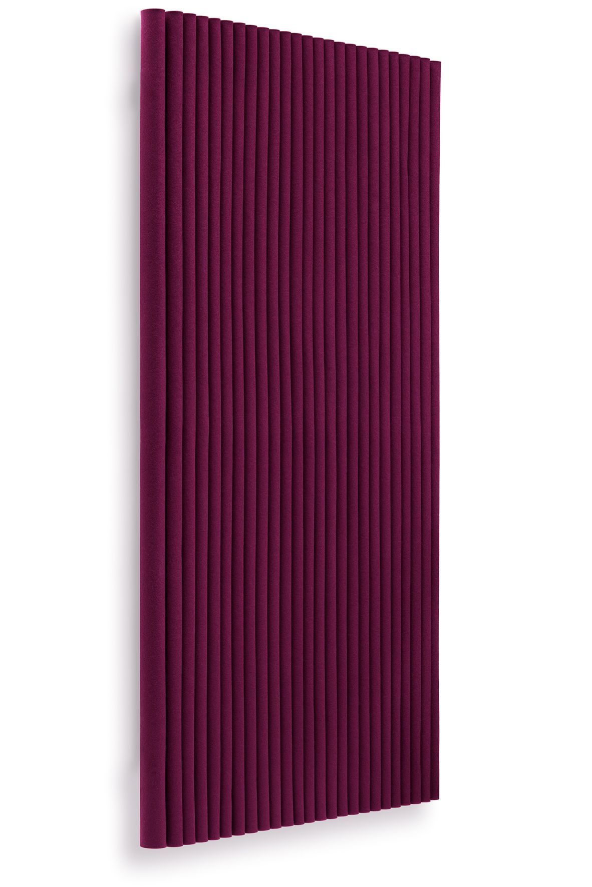 Hey Sign Welle Wandmodul im Hochformat, bordeauxrot, zur Schallabsorption und Wandgestaltung mit vier Wandhalterungen.