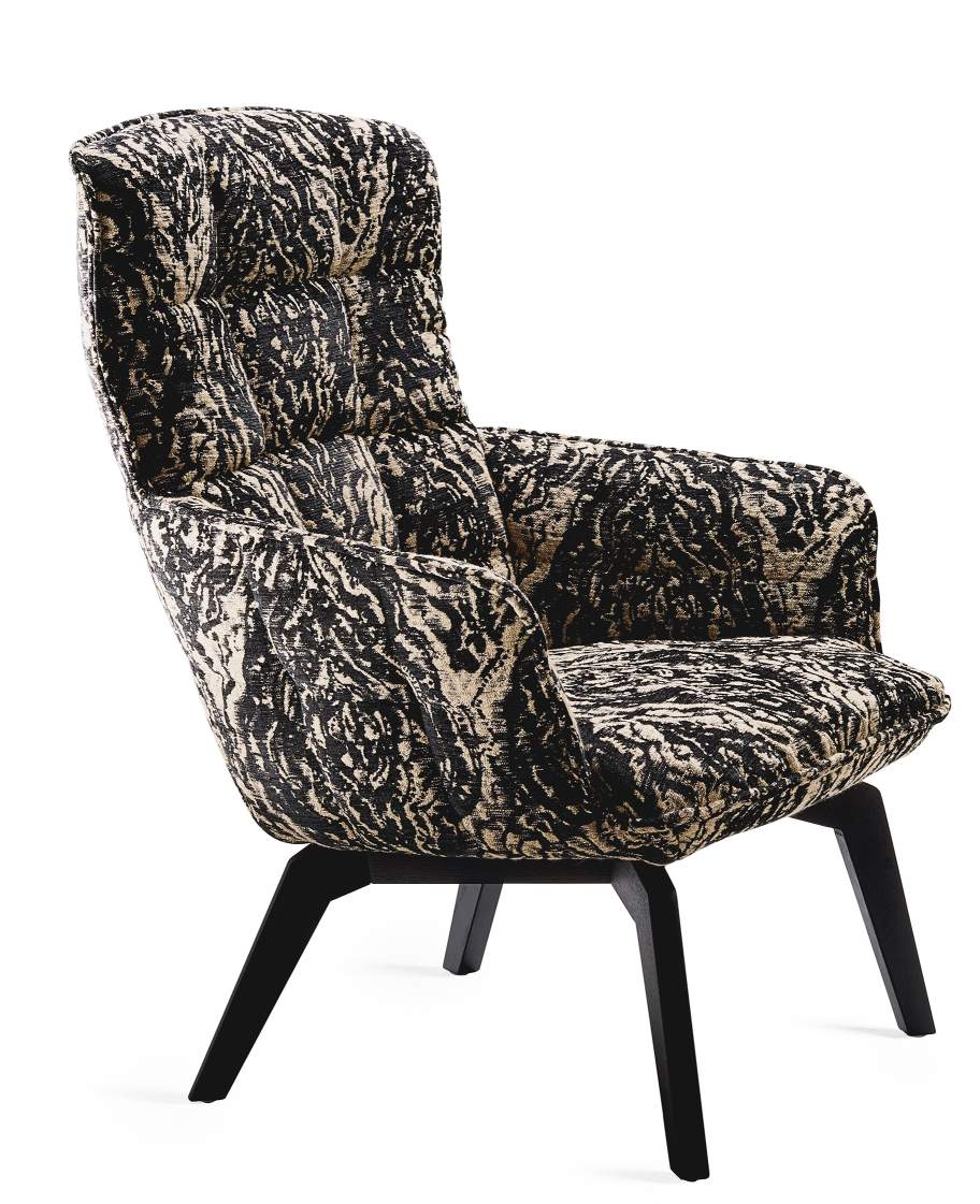 Marla Sessel mit hoher Rückenlehne und auffälligem schwarz-beige Musterstoff, ideal für modernes Wohnzimmerdesign.