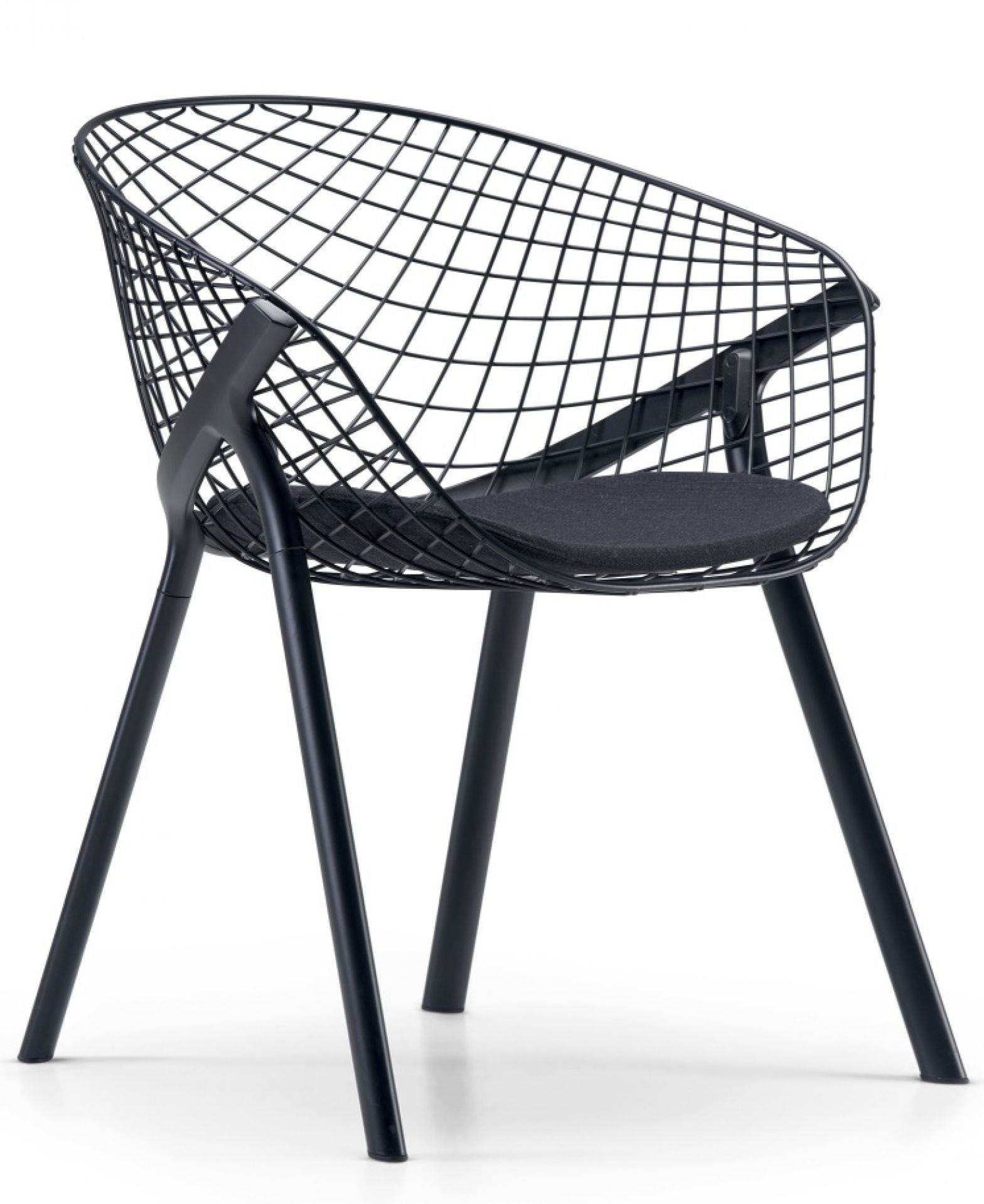 Schwarzer Kobi Chair Stuhl mit Drahtgeflecht und Sitzkissen, modernes Design für Wohnzimmer und Büro.