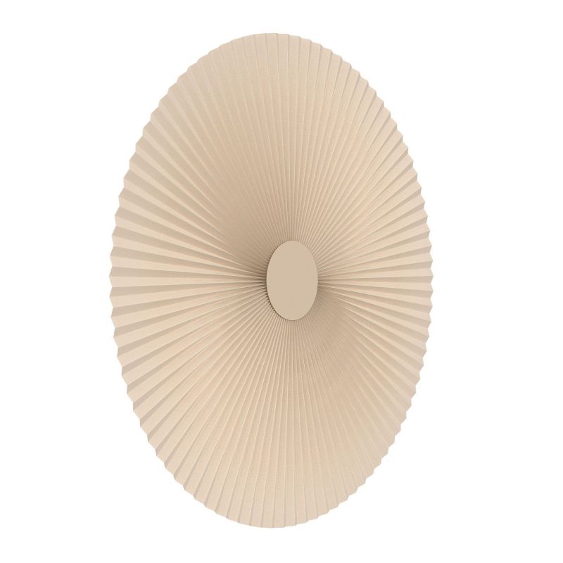 Beige Carmen Wandleuchte von Hartô, 90 cm, mit plissiertem Lampenschirm für stimmungsvolle Beleuchtung.