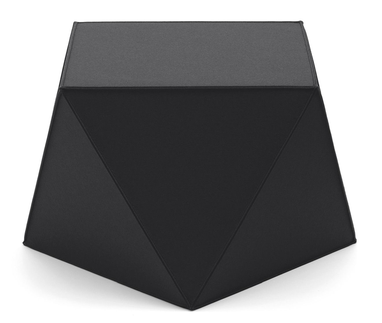 Schwarzer Diamond Sitzhocker von HEY-SIGN by BWF Group, moderner Filzhocker in Diamantform für Wohnzimmer.