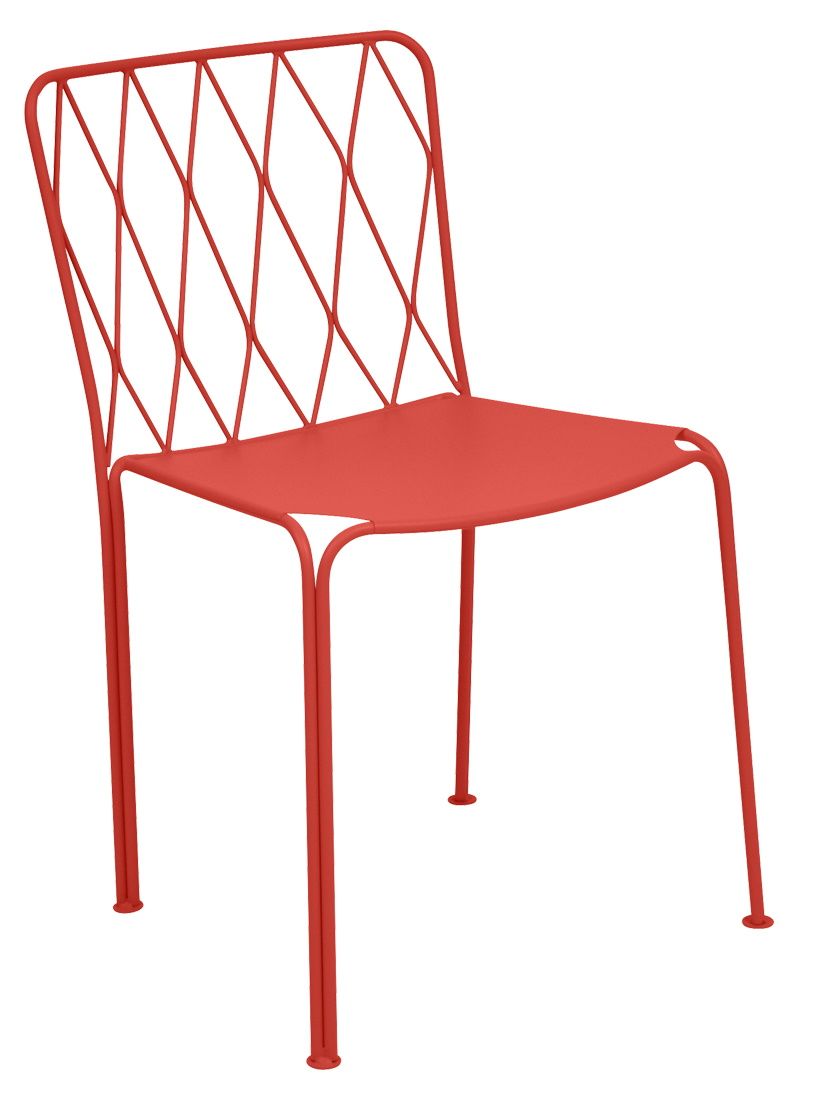 Kintbury Stuhl von Fermob für den Außenbereich, roter Metallstuhl mit geometrischer Rückenlehne.