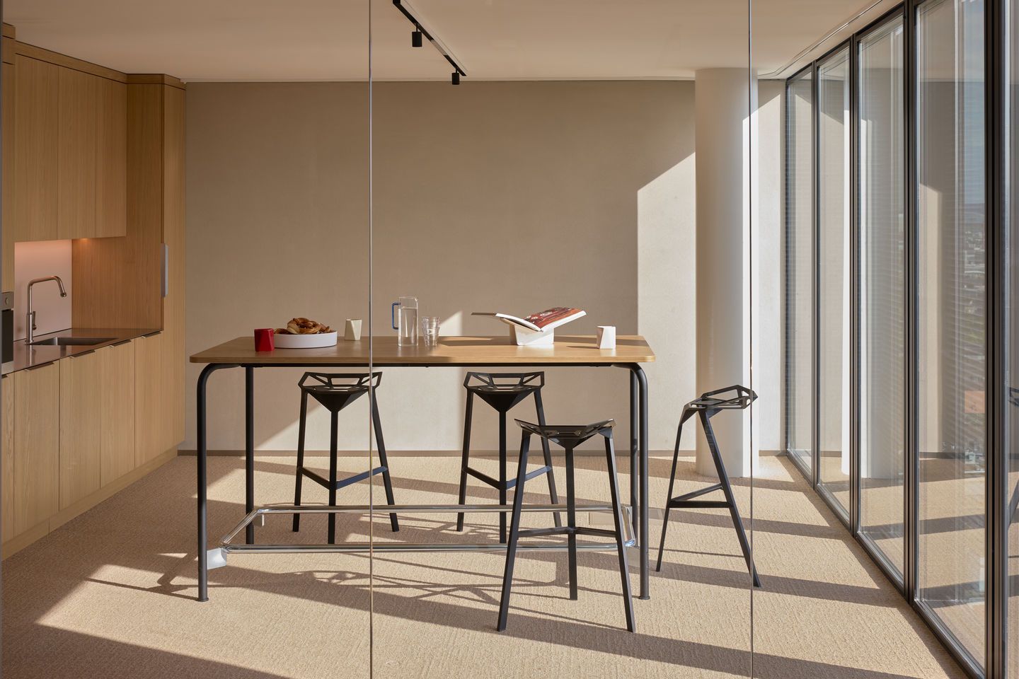 Scout Meet vergadertafel Vitra