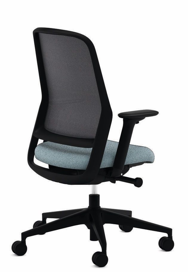 Wilkhahn Drehstuhl 164/7 ME, ergonomischer Bürostuhl mit Netzrückenlehne und blauer Sitzfläche, Ansicht von hinten.