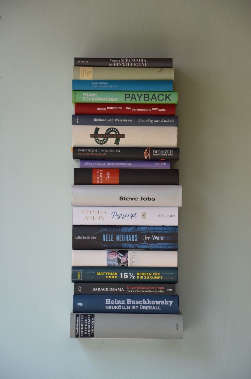 Boekenkast Book van Jan Kurtz